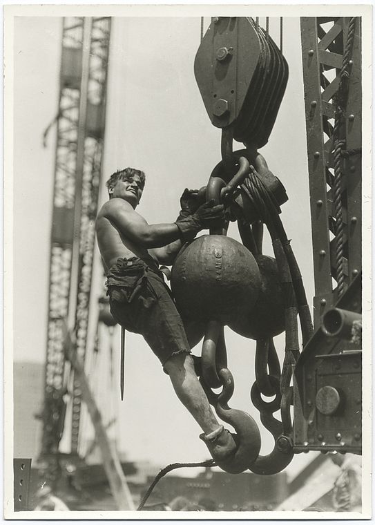 photos of Ironworkers during work