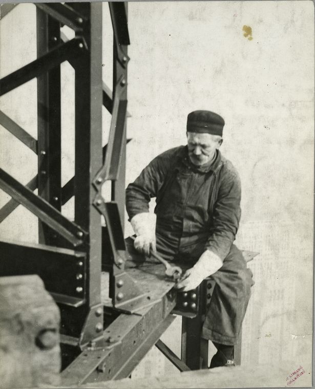 photos of Ironworkers during work