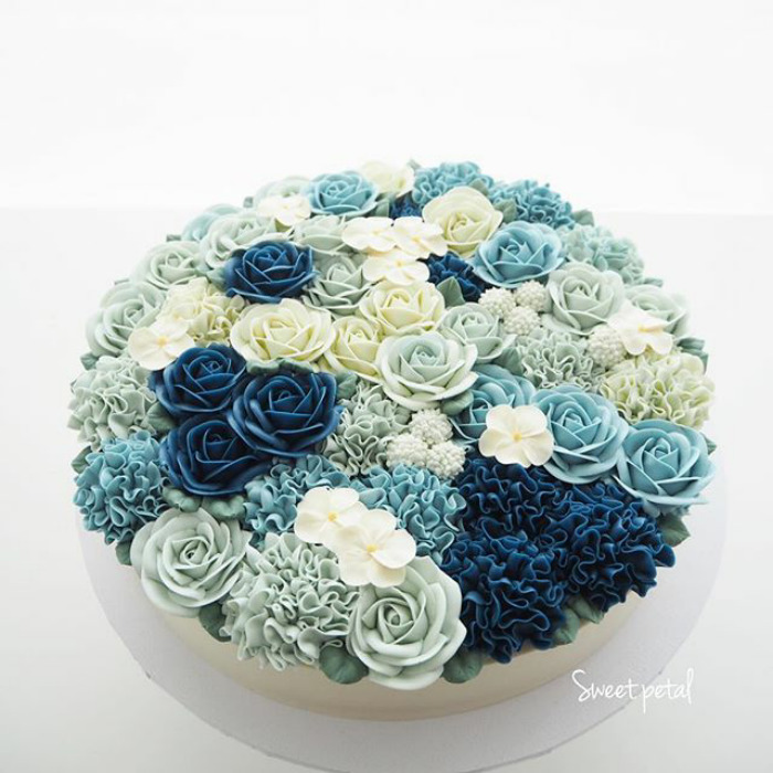 Blooming Flower Cakes